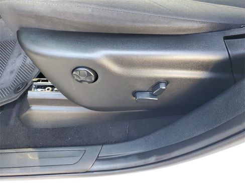 Used 2021 Jeep Grand Cherokee Laredo w/ Security & Convenience Group image 19