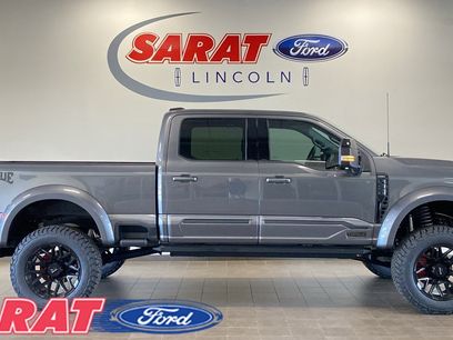 New 2026 Ford F250 Lariat w/ Black Appearance Package