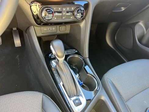 Used 2022 Buick Encore GX Select image 30