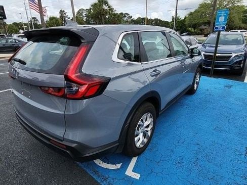 Used 2023 Honda CR-V LX image 6