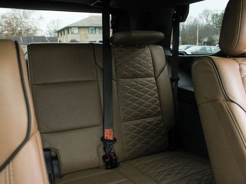 Used 2021 Cadillac Escalade Premium Luxury w/ Driver Assist Tech Package image 39