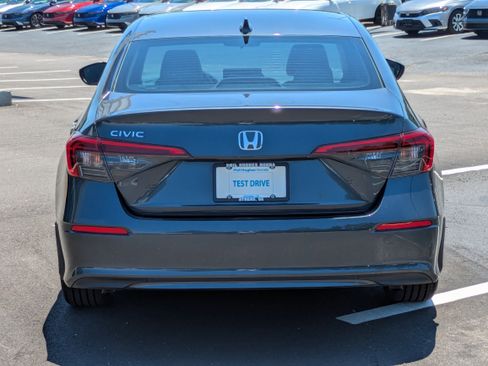 Certified 2023 Honda Civic EX image 6