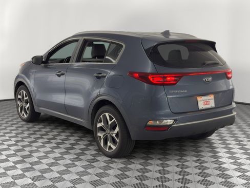 Used 2020 Kia Sportage EX AWD/4WD image 3
