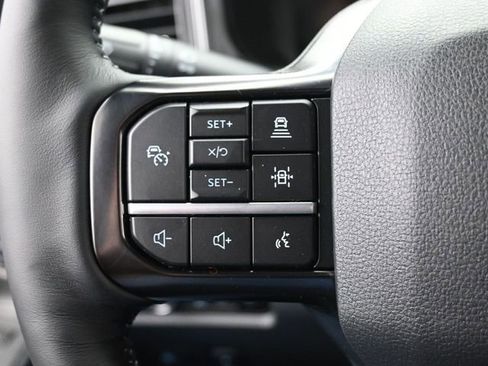 New 2026 Ford F250 Platinum w/ FX4 Off-Road Package image 18