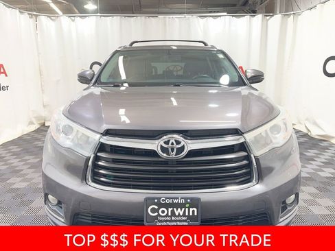 Used 2015 Toyota Highlander XLE image 2