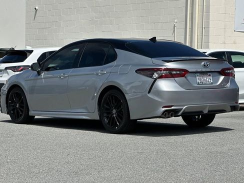 Used 2022 Toyota Camry XSE FWD image 5