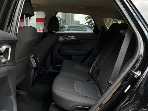 Used 2026 Kia Sportage LX FWD image 11