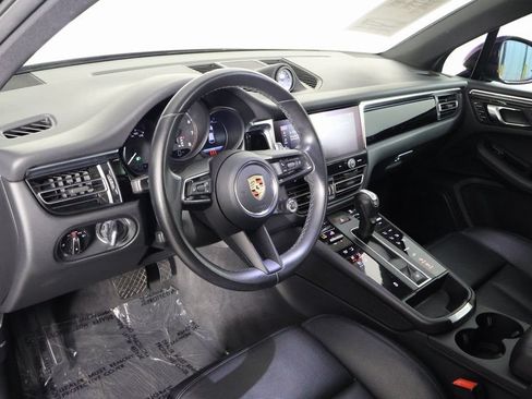 Used 2023 Porsche Macan AWD/4WD image 7