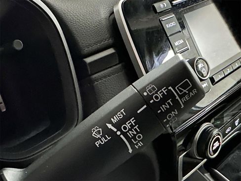 Used 2020 Honda CR-V LX image 24