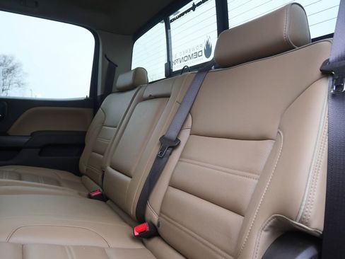 Used 2018 GMC Sierra 2500 Denali w/ Duramax Plus Package image 16