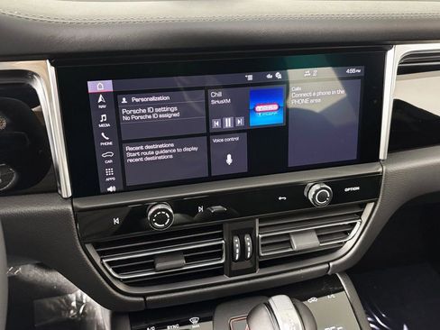 New 2026 Porsche Macan image 27