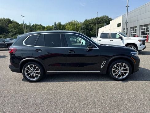 Used 2022 BMW X5 xDrive40i w/ Premium Package AWD/4WD image 12
