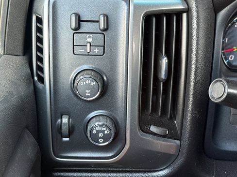 Used 2017 Chevrolet Silverado 3500 LT AWD/4WD image 37