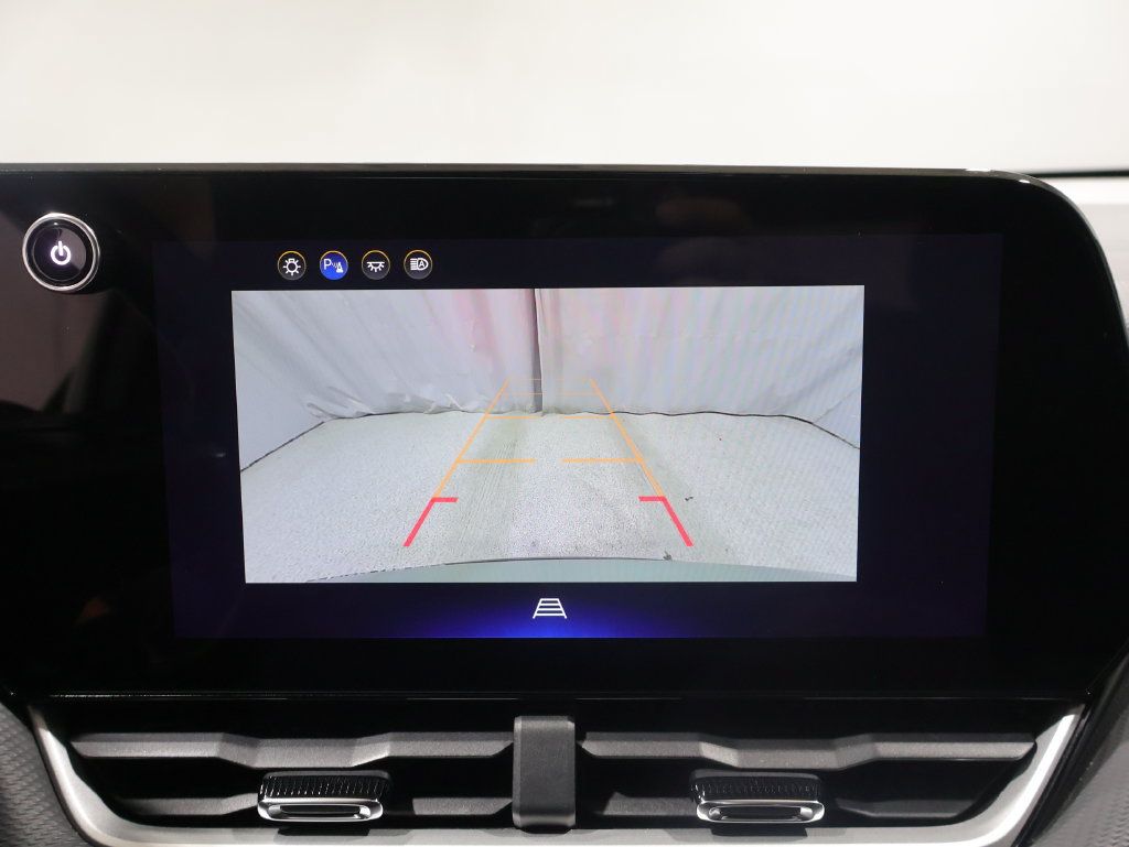 Used 2025 Chevrolet Equinox LT AWD/4WD image 28