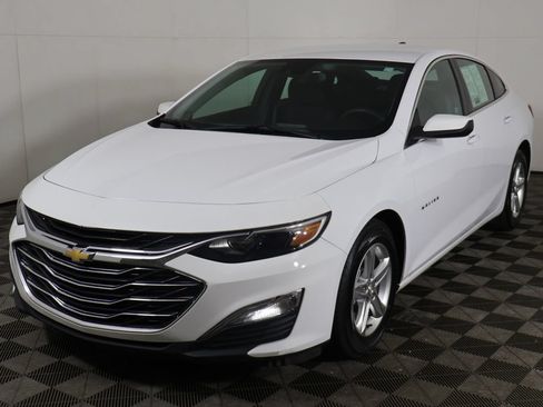 Used 2023 Chevrolet Malibu LS w/ Driver Confidence Package FWD image 6