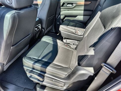New 2026 GMC Yukon Denali w/ Sun & Power Step Package image 16