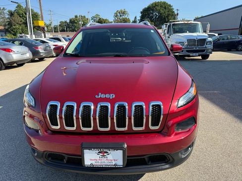 Used 2015 Jeep Cherokee Latitude w/ Cold Weather Group FWD image 4