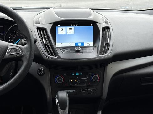 Used 2019 Ford Escape SE image 27