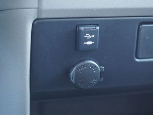 Used 2020 Toyota Sienna LE image 32