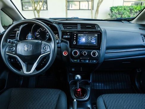 Used 2018 Honda Fit EX image 6