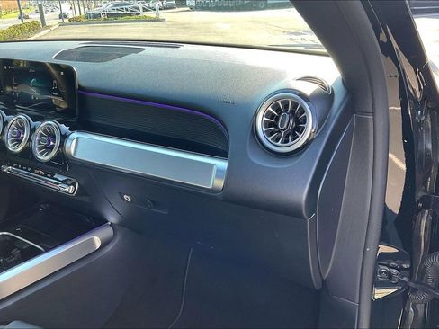 Certified 2023 Mercedes-Benz GLB 250 4MATIC image 14