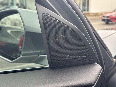 Used 2025 BMW X3 xDrive30i w/ Premium Package image 19