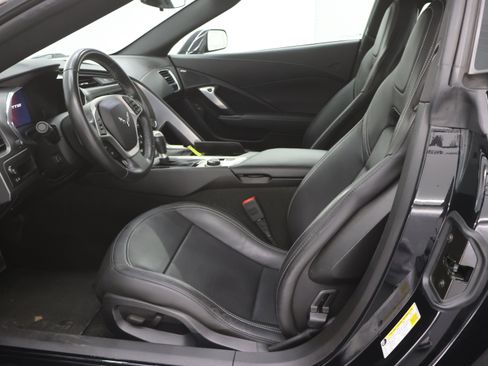 Used 2014 Chevrolet Corvette Stingray Coupe image 8