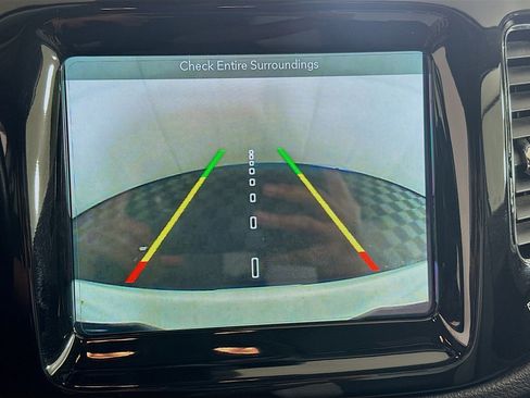 Used 2018 Jeep Compass Limited w/ Navigation Group image 23