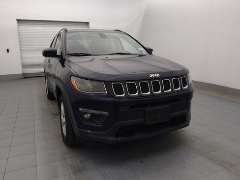 Used 2018 Jeep Compass Latitude w/ Cold Weather Group AWD/4WD image 14