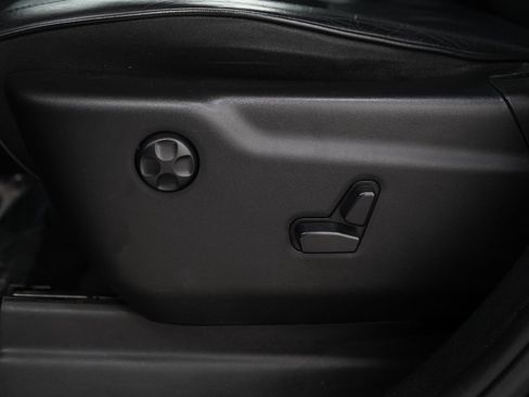Used 2019 Jeep Grand Cherokee High Altitude AWD/4WD image 28