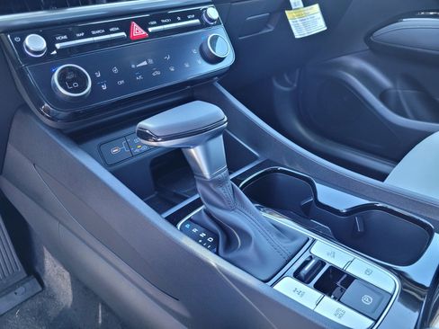 New 2025 Hyundai Santa Cruz Limited image 9