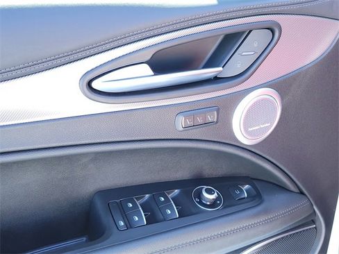 Used 2023 Alfa Romeo Stelvio Veloce image 25