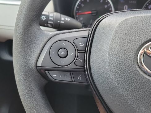 Certified 2020 Toyota RAV4 XLE FWD image 28