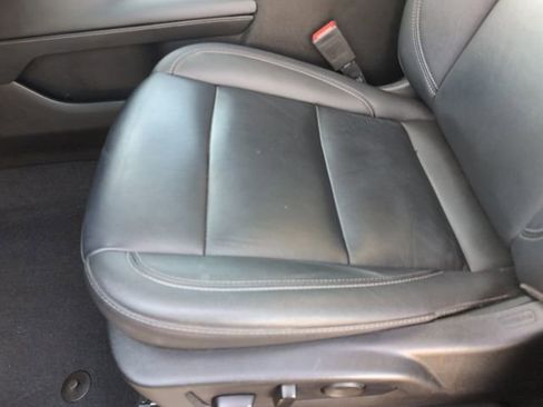 Used 2023 Chevrolet Tahoe Z71 w/ Luxury Package image 24