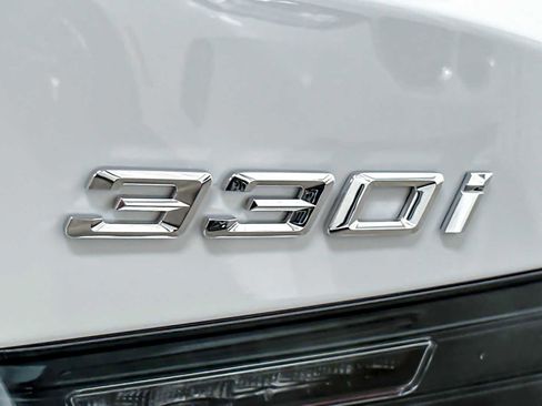 New 2026 BMW 330i Sedan w/ Convenience Package image 25