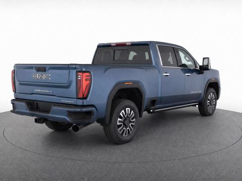 Certified 2025 GMC Sierra 3500 Denali Ultimate AWD/4WD image 3