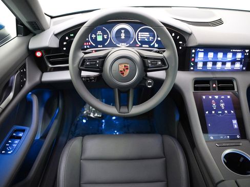 New 2026 Porsche Taycan image 13
