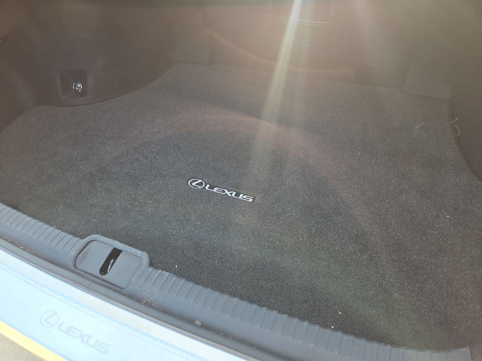 Used 2024 Lexus ES 350 w/ Technology Package FWD image 32