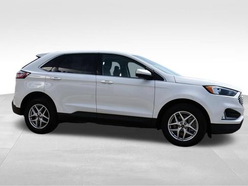 Used 2024 Ford Edge SEL w/ Convenience Package AWD/4WD image 9