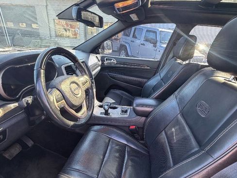 Used 2014 Jeep Grand Cherokee Overland w/ Advanced Technology Group image 21
