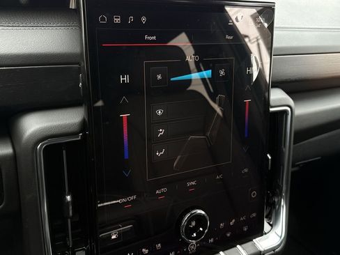 New 2026 GMC Yukon Denali w/ Denali Reserve Package AWD/4WD image 21