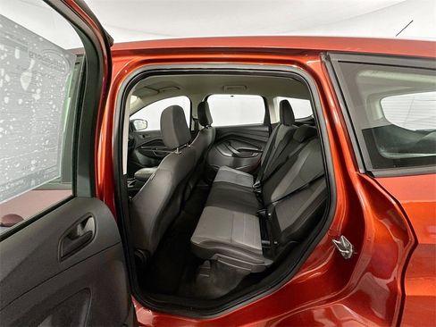 Used 2019 Ford Escape S image 22