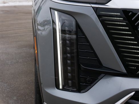 New 2026 Cadillac Vistiq Luxury image 14