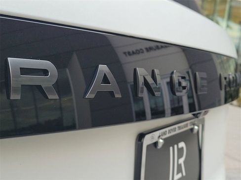 Used 2023 Land Rover Range Rover SE image 10