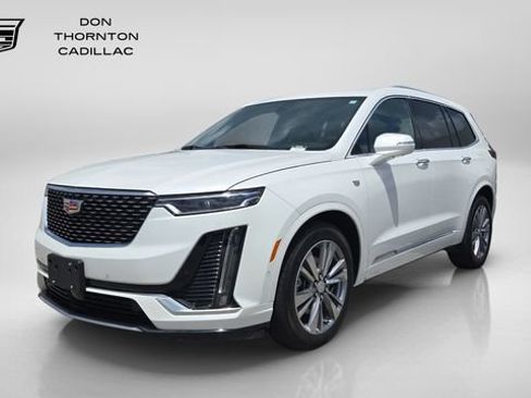 New 2025 Cadillac XT6 Premium Luxury w/ Platinum Package AWD/4WD image 1