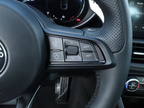 New 2025 Alfa Romeo Giulia w/ Veloce Package Rwd image 14