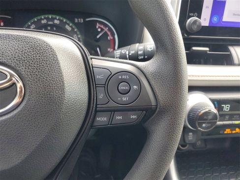 Used 2023 Toyota RAV4 XLE image 23