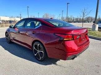 Used 2024 Nissan Altima 2.5 SR video 3