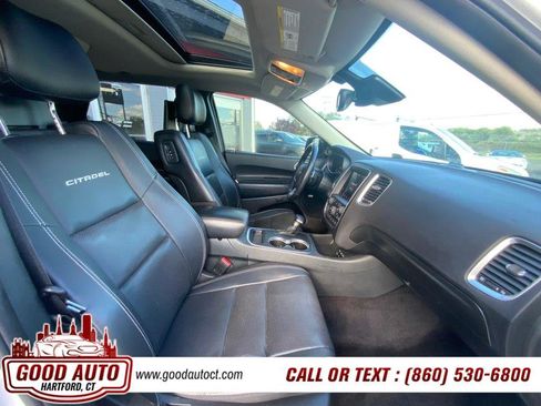 Used 2018 Dodge Durango Citadel w/ Technology Group AWD/4WD image 18
