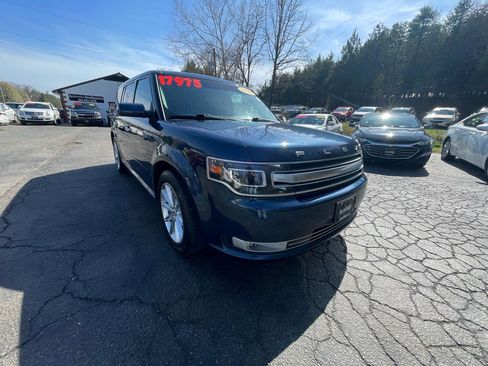 Used 2017 Ford Flex Limited image 13